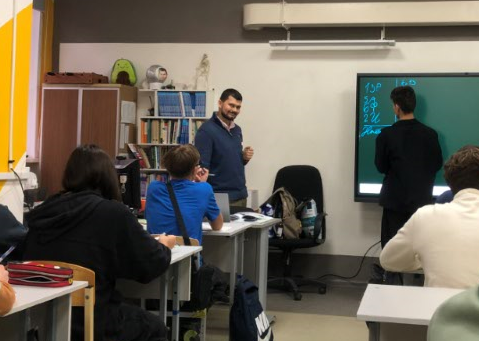 На фото студент 2 курса И. Кисляков ГБОУ Школа N67, 9 класс