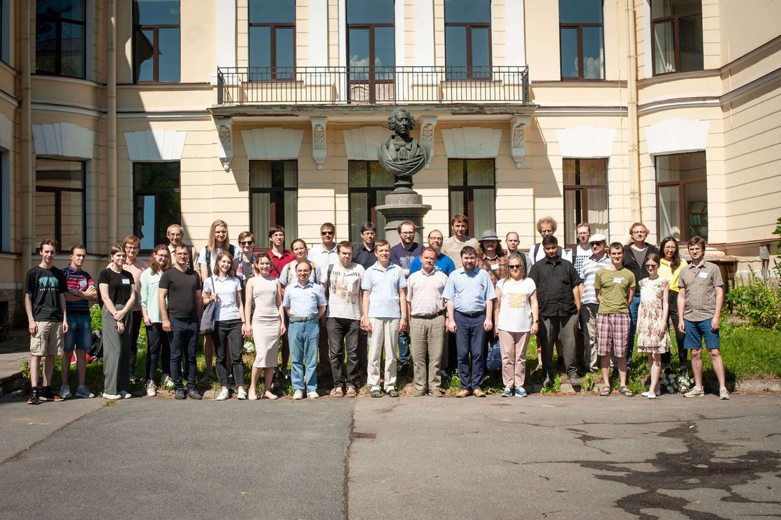 Сотрудники лаборатории на конференции "Algebraic Groups: the White Nights Season - II", институт Л.Эйлера, Санкт-Петербург, июль 2022